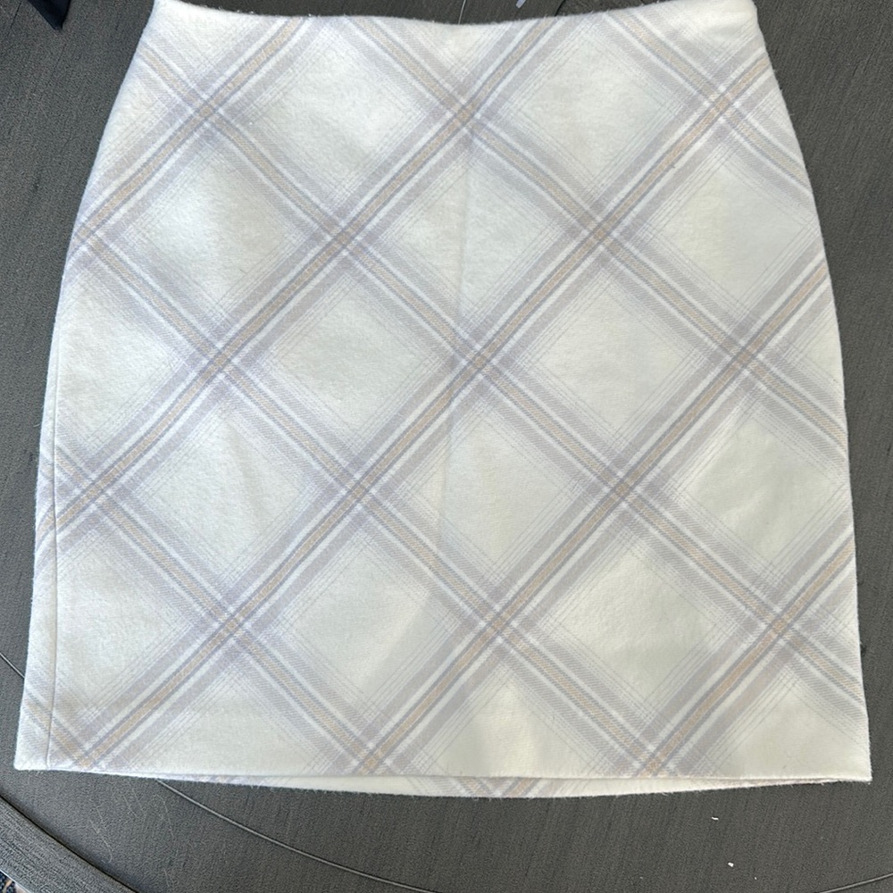White House Black Market NWOT winter mini skirt 2